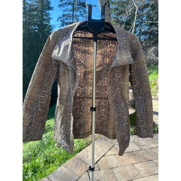 ST. JOHN YELLOW LABEL Snake Print Zip Jacket - Petite P - Picture 4 of 5